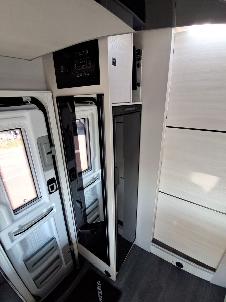 Fahrzeugabbildung Chausson Teilintegriert 777 Titanium Ultimate Markise,RK