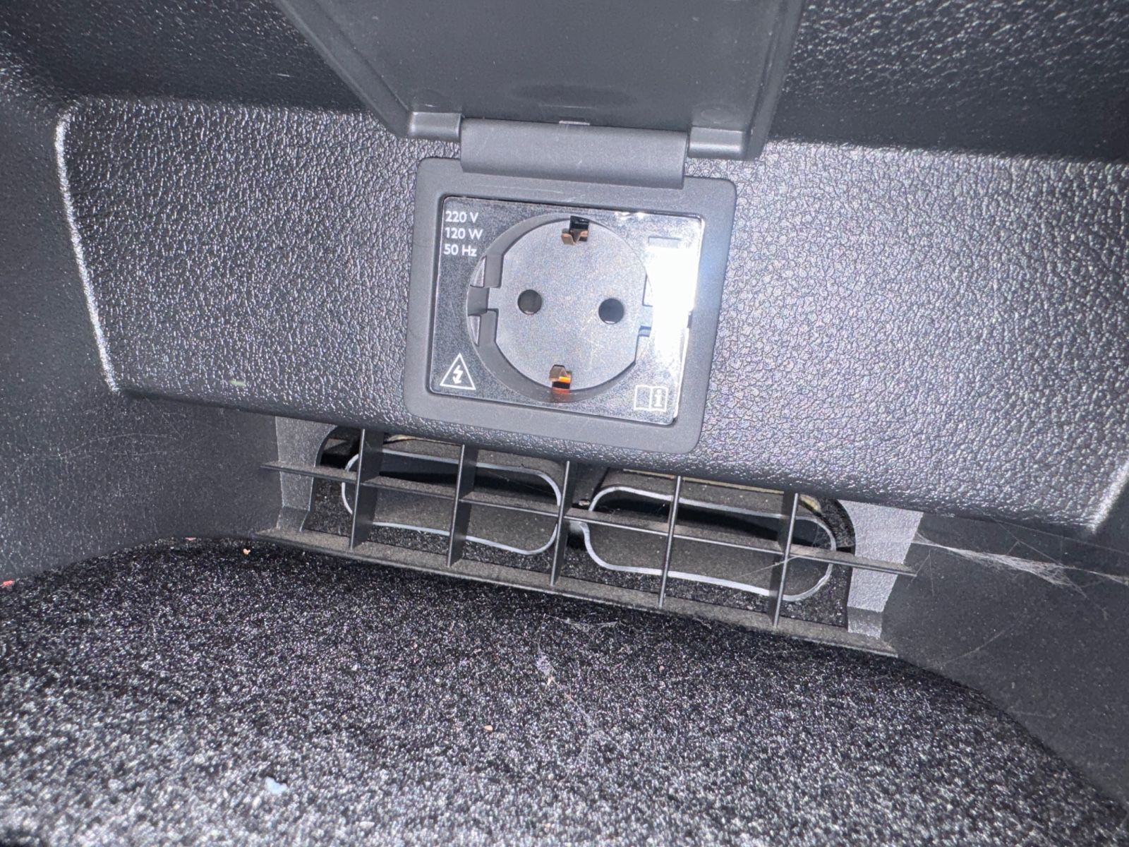 Fahrzeugabbildung Citroën Dethleffs / Pössl Campster ACC AHK WEBASTO KÜCHE