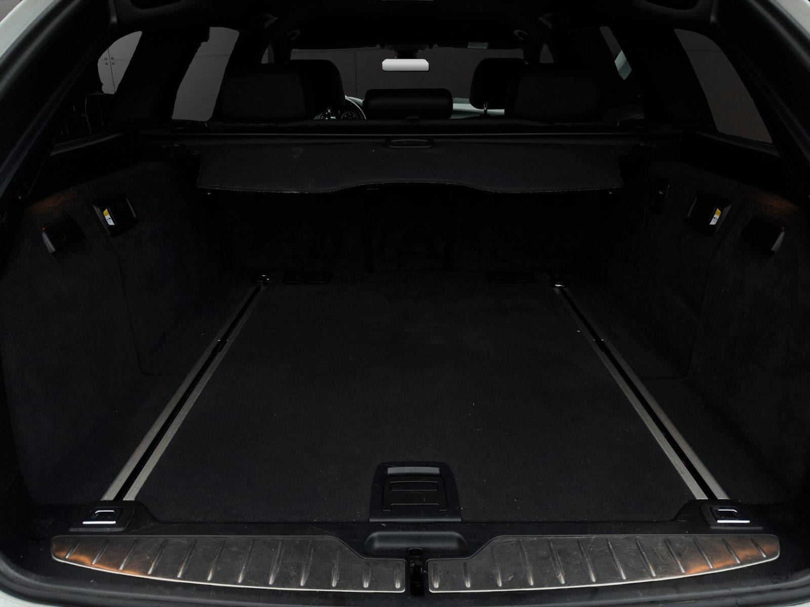 Fahrzeugabbildung BMW 520d Touring AHK/M-Paket/Head-Up/Bhz.Lenkrad/PDC