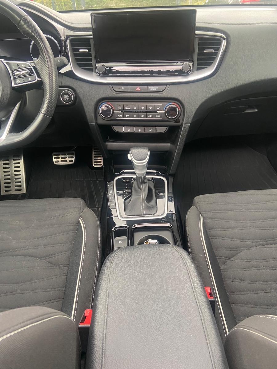 Kia pro cee'd / ProCeed