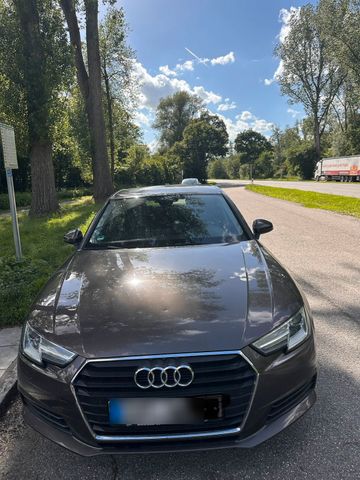 AUDI Audi A4 B9 Limousine