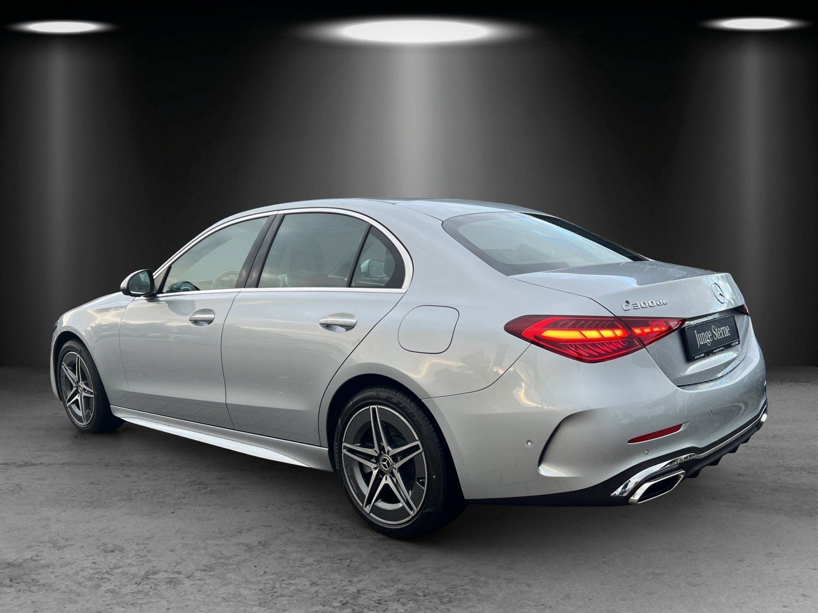 Fahrzeugabbildung Mercedes-Benz C300 de 4M AMG Premium DISTRO Carbon HUD Led.rot