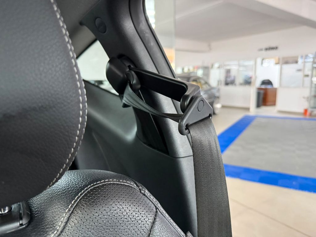 Hyundai Veloster - Bild 13