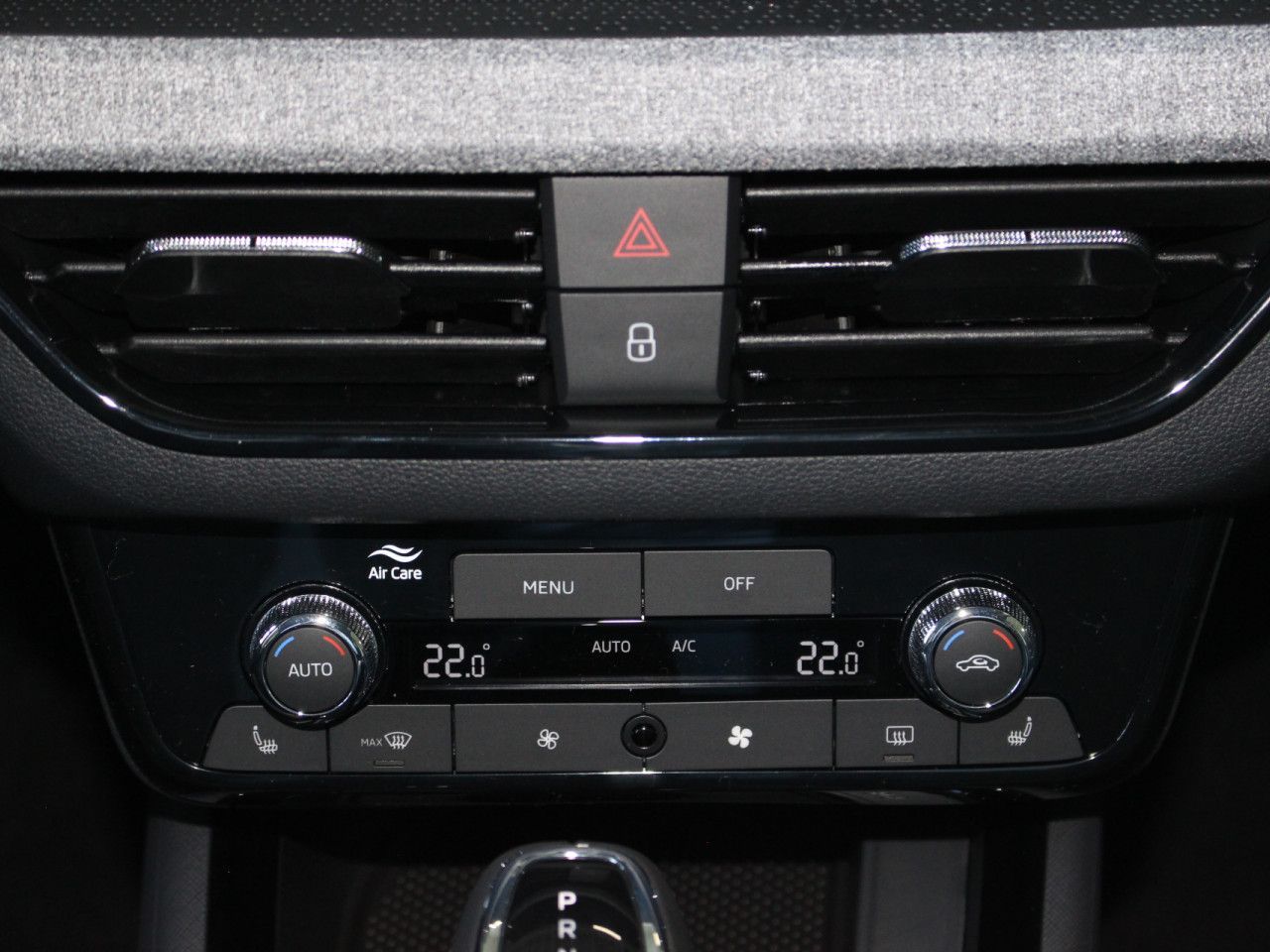 Fahrzeugabbildung SKODA Scala 1.0 TSI Selection RFK/LED/PDC/Keyless