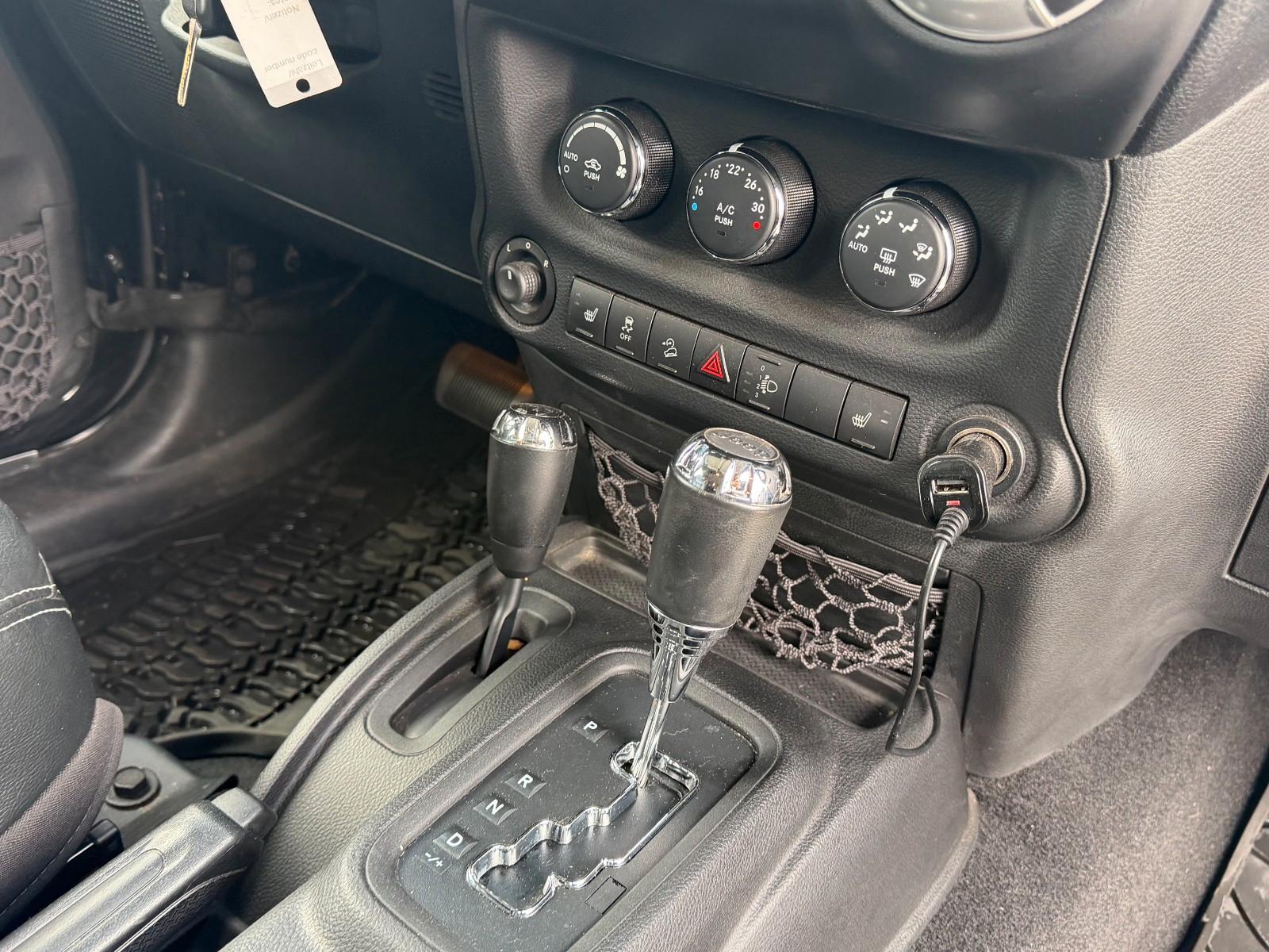 Jeep Wrangler Sahara 2.8 200ch - Toit ouvrant - Révision complète - Pack Sport - Régulateur de vitesse