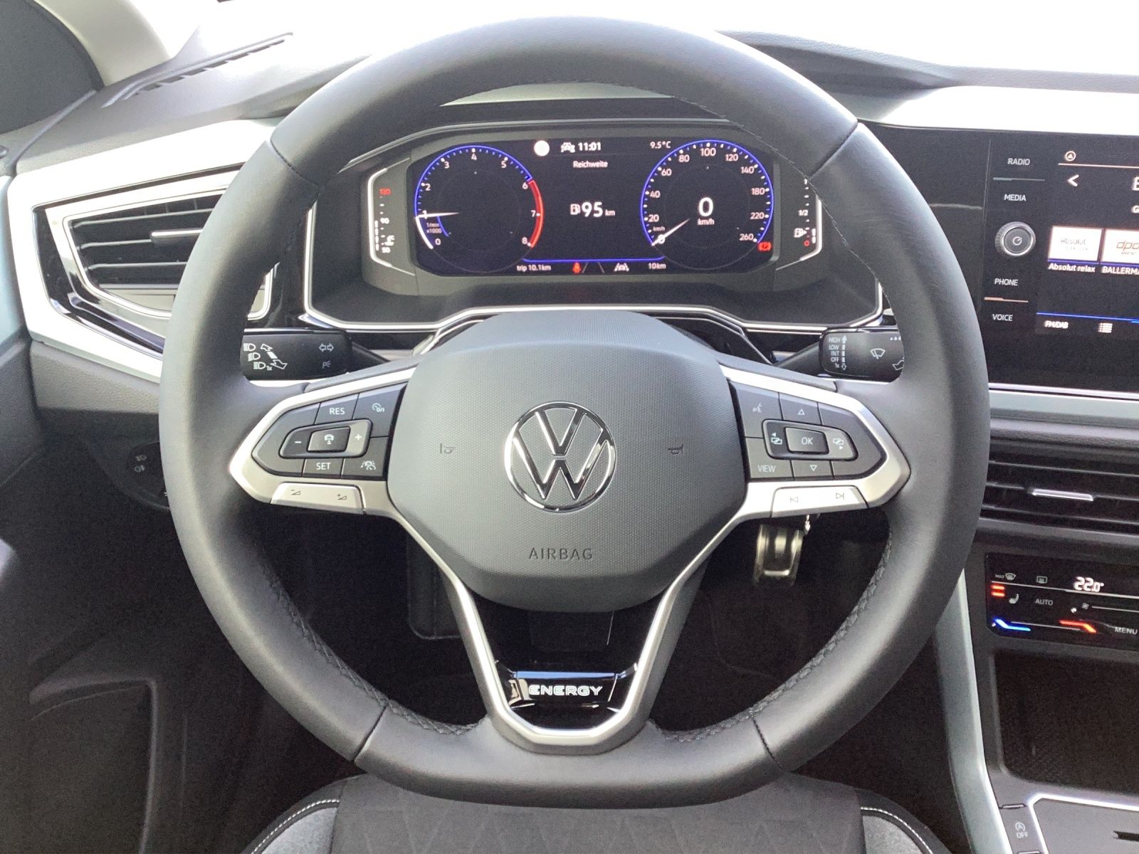 Fahrzeugabbildung Volkswagen Polo Energy TSI LED ACC SH RearView AppConnect A