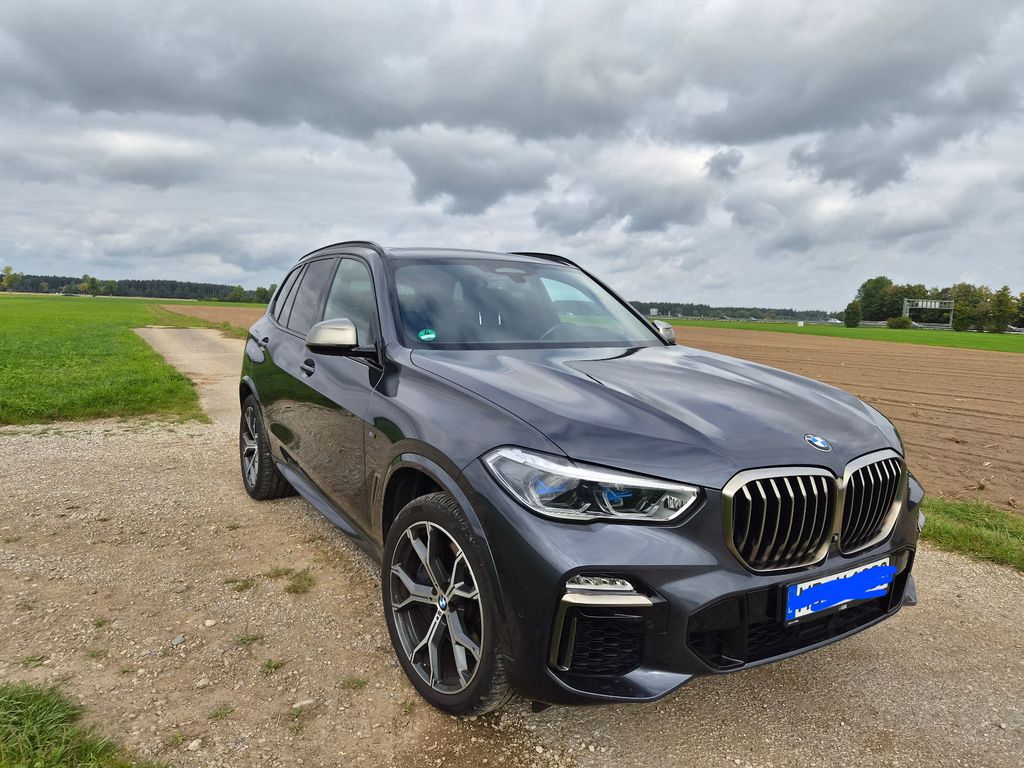 Image of BMW X5 M50