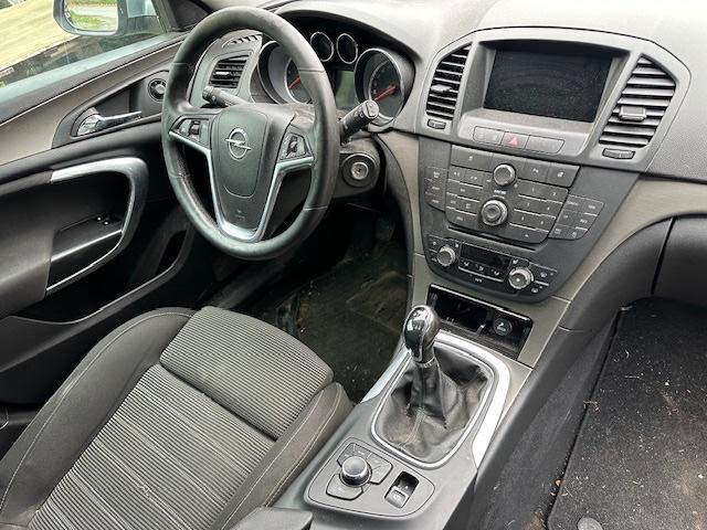 Opel Insignia 2012 — engine 1.956 cm³, 160 HP (118kW)