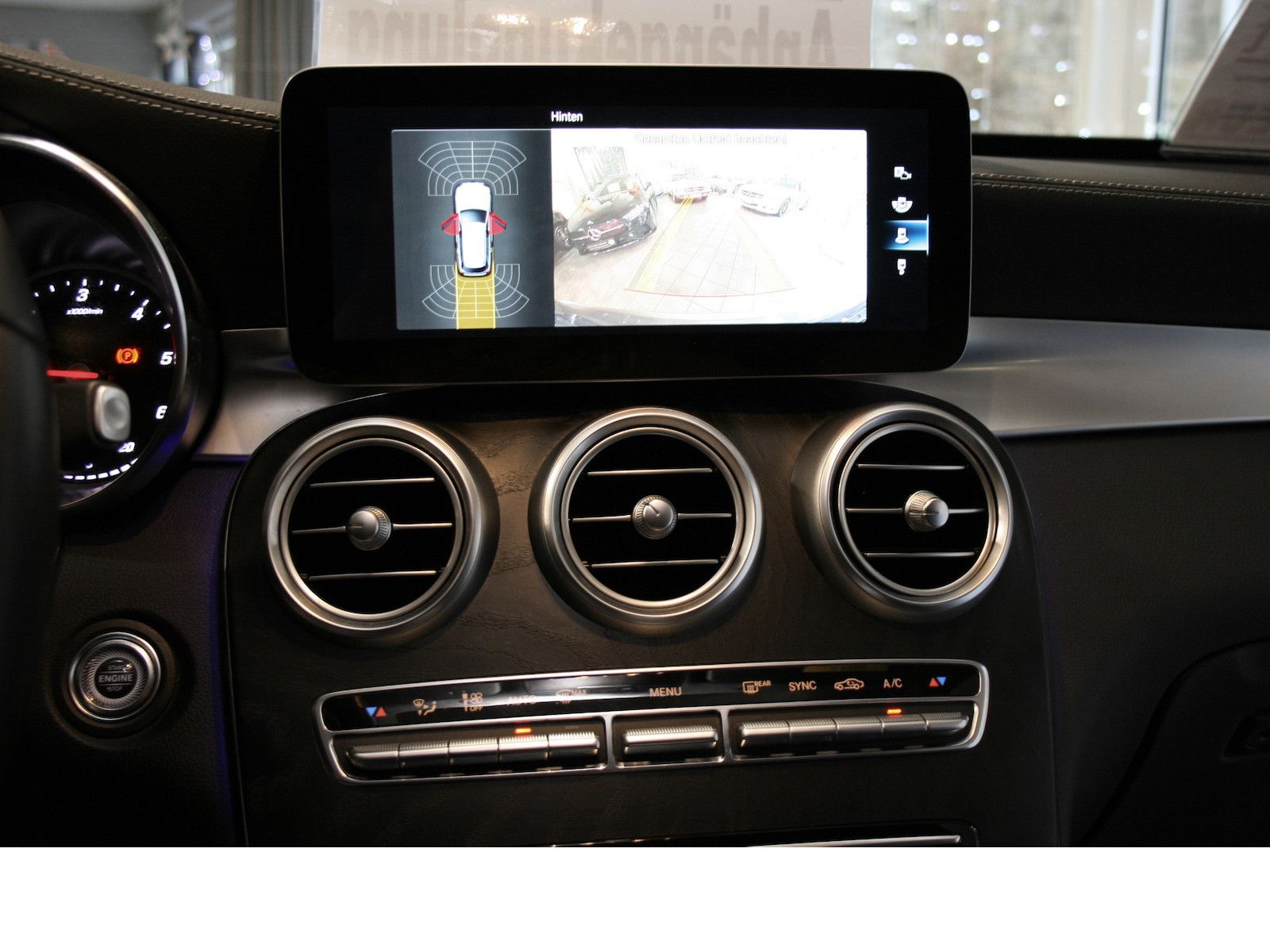 Fahrzeugabbildung Mercedes-Benz GLC 220 d 4M *AHK*LED*Totwinkel*Pano-Dach