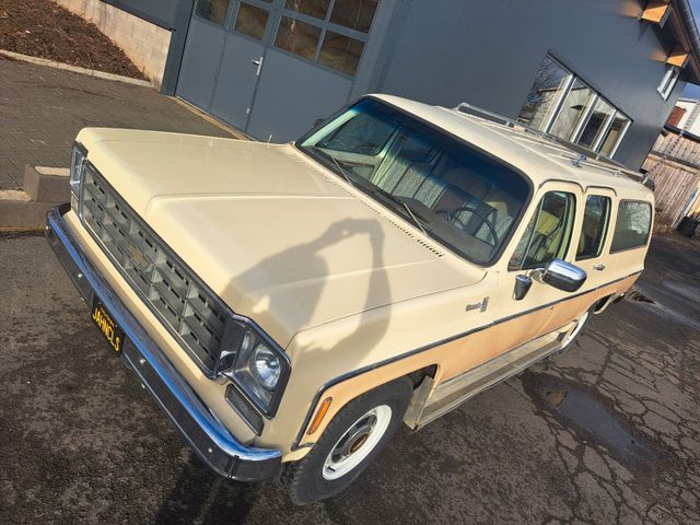 Chevrolet Suburban 454 V8, Autom., Orig., AHK, TÜV+H, TOP