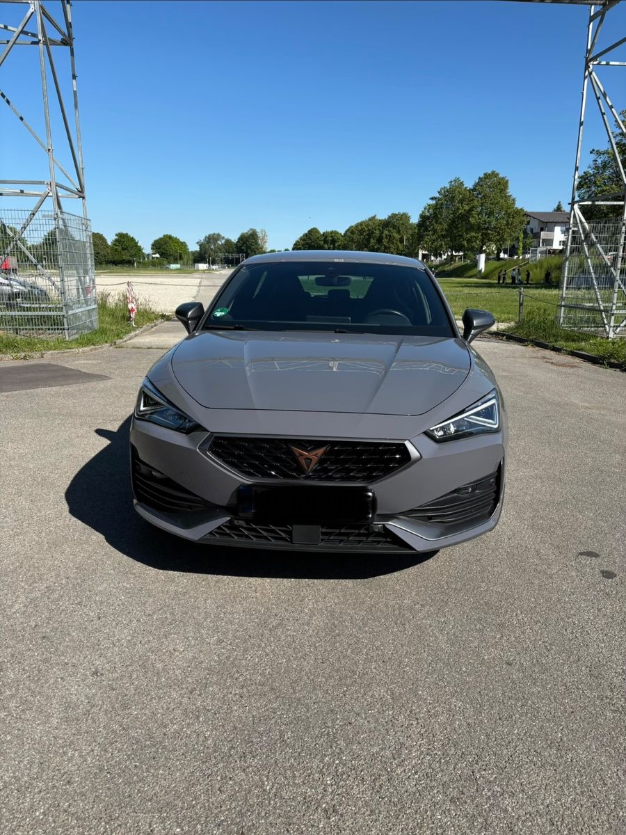 CUPRA Leon