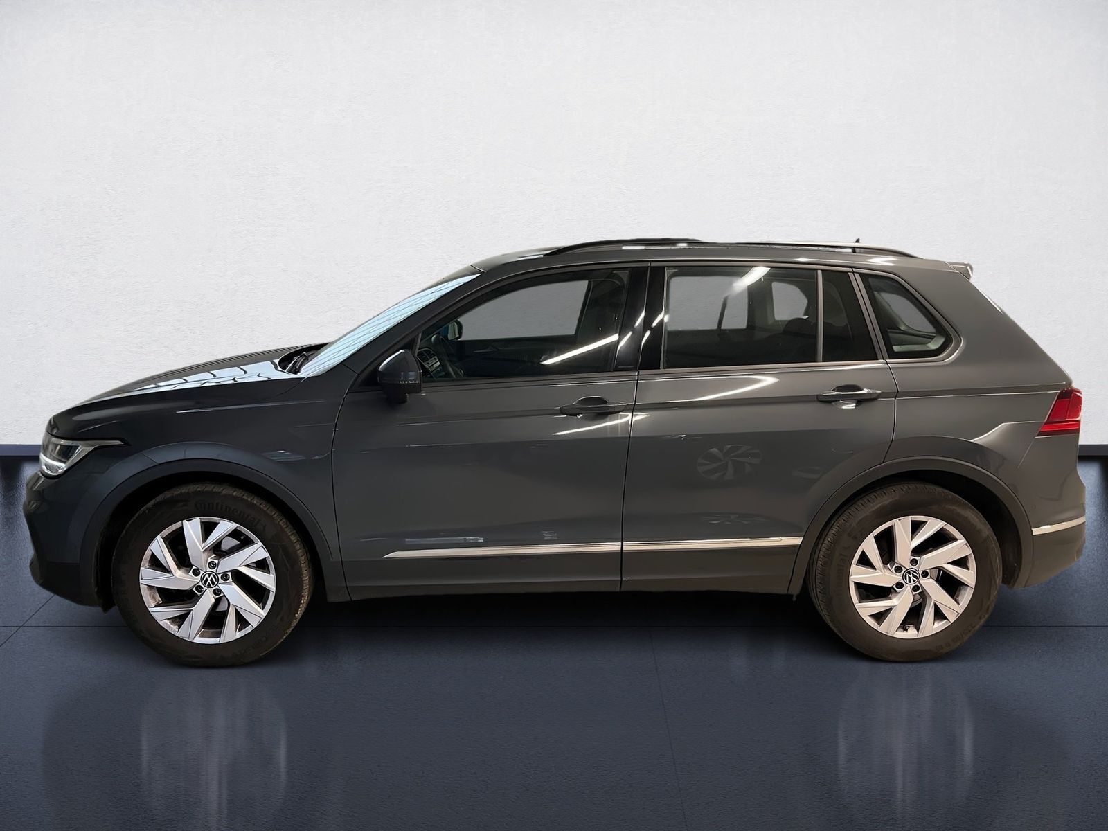 Volkswagen Tiguan LIFE TSI DSG AHK ALU 18 TRVAL ASSIST NAVI foto 3