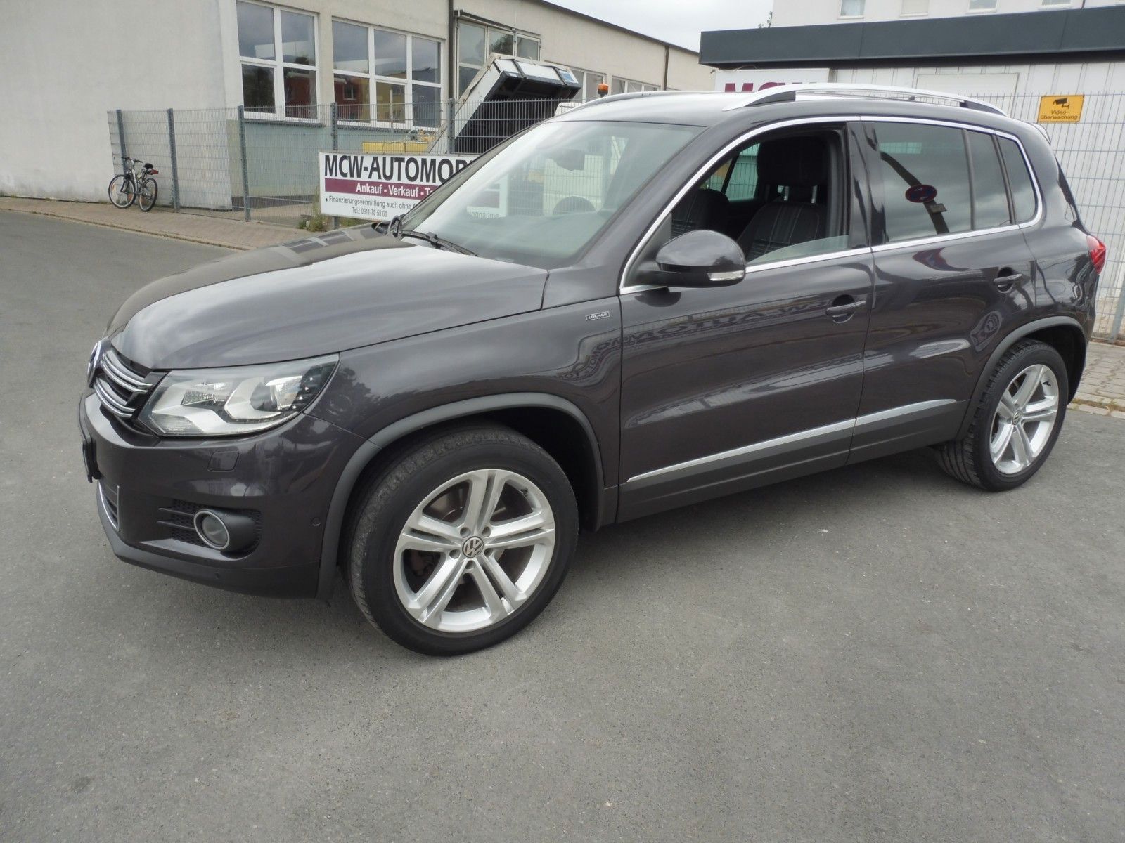VW Tiguan Lounge Sport &amp; Style BMT 4Motion AHK