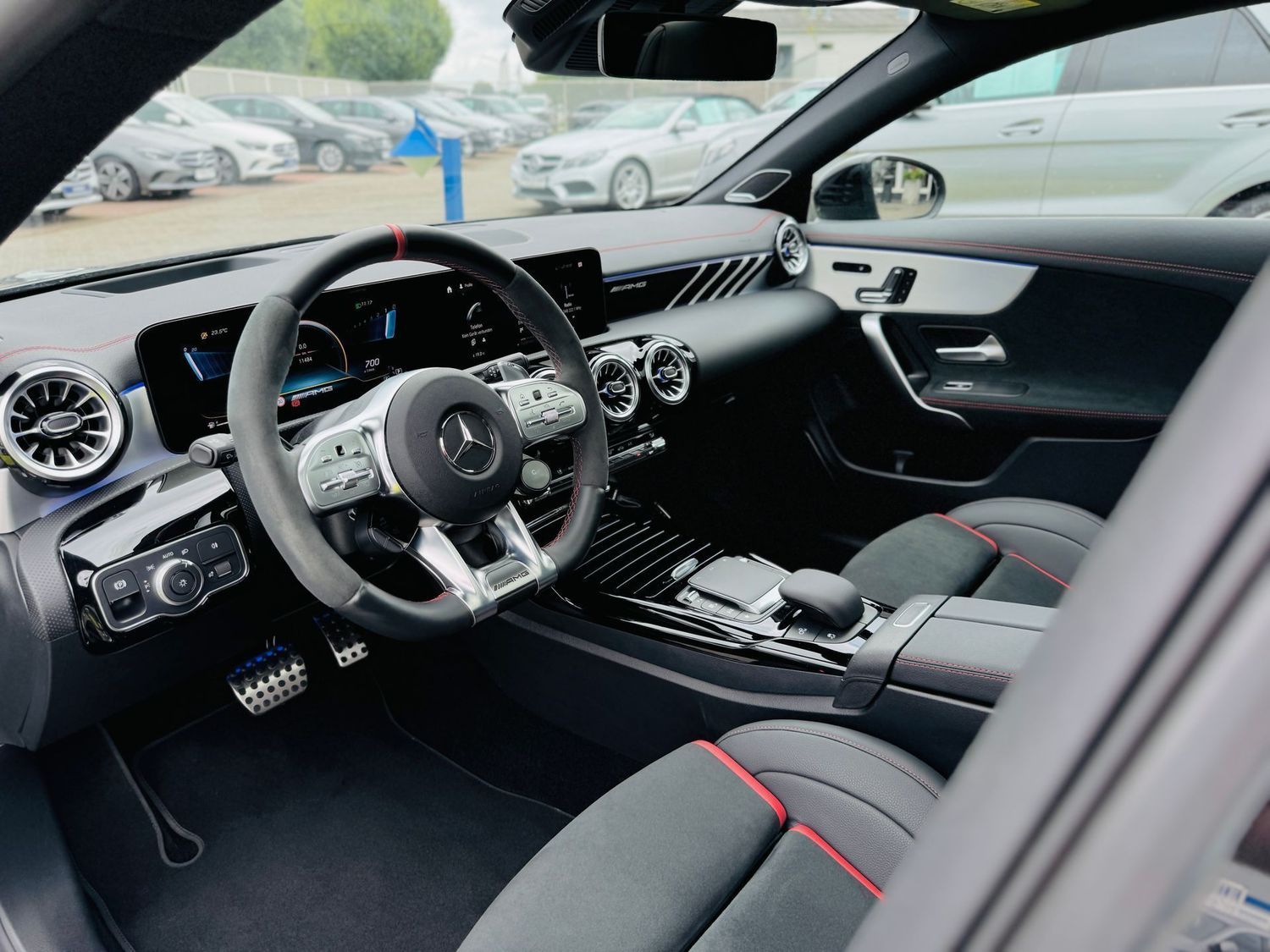 Fahrzeugabbildung Mercedes-Benz CLA 35 AMG Shooting Brake 4M AMG, Memory, Aerody