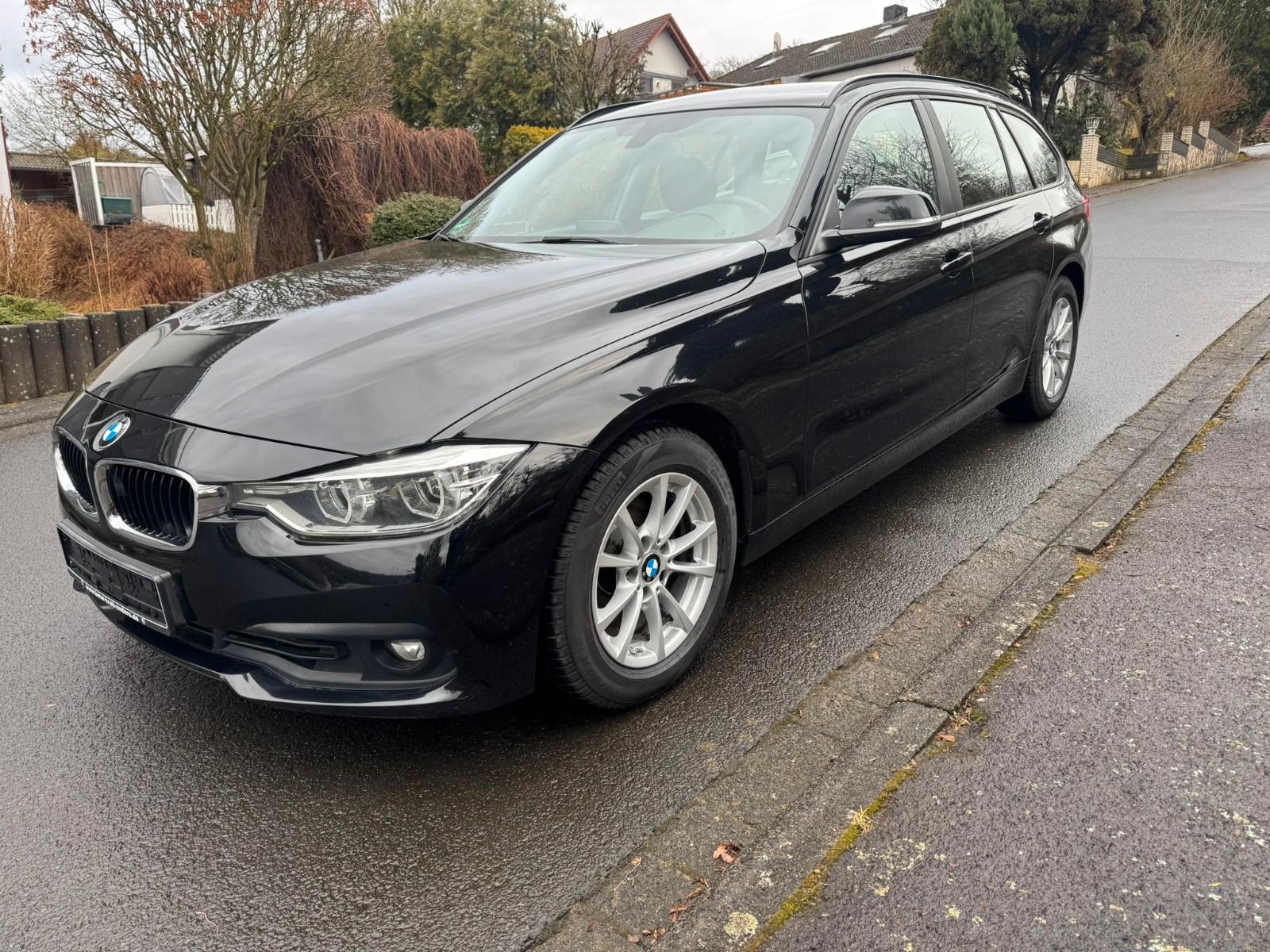 BMW 320i 3 Touring Advantage