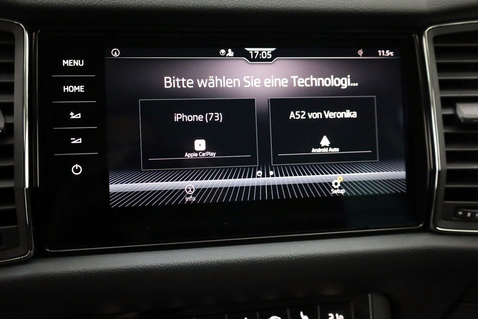 Fahrzeugabbildung SKODA Kodiaq Tour,Navi,LED,4xSH,Kamera,ACC, SR+WR