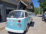 Volkswagen T2 - blaue Volkswagen T2