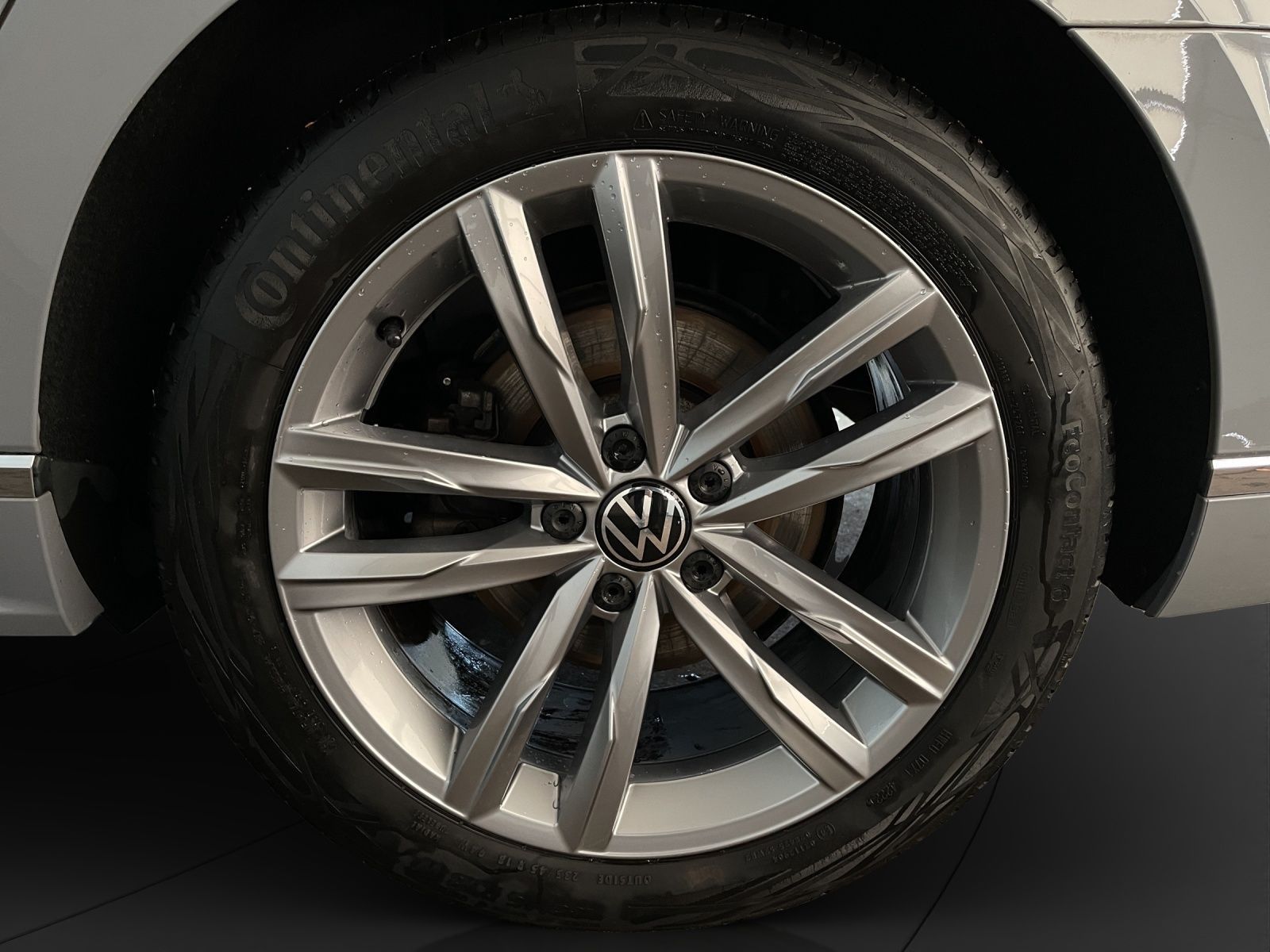 Volkswagen Passat Variant - Bild 12