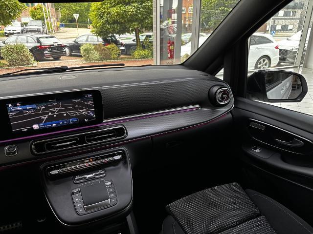 Mercedes-Benz V 220