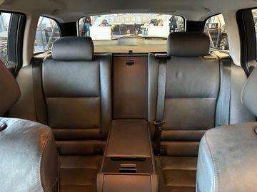 BMW 530 i Touring *Klima*Navi*Xenon*AHK*Freisprech*