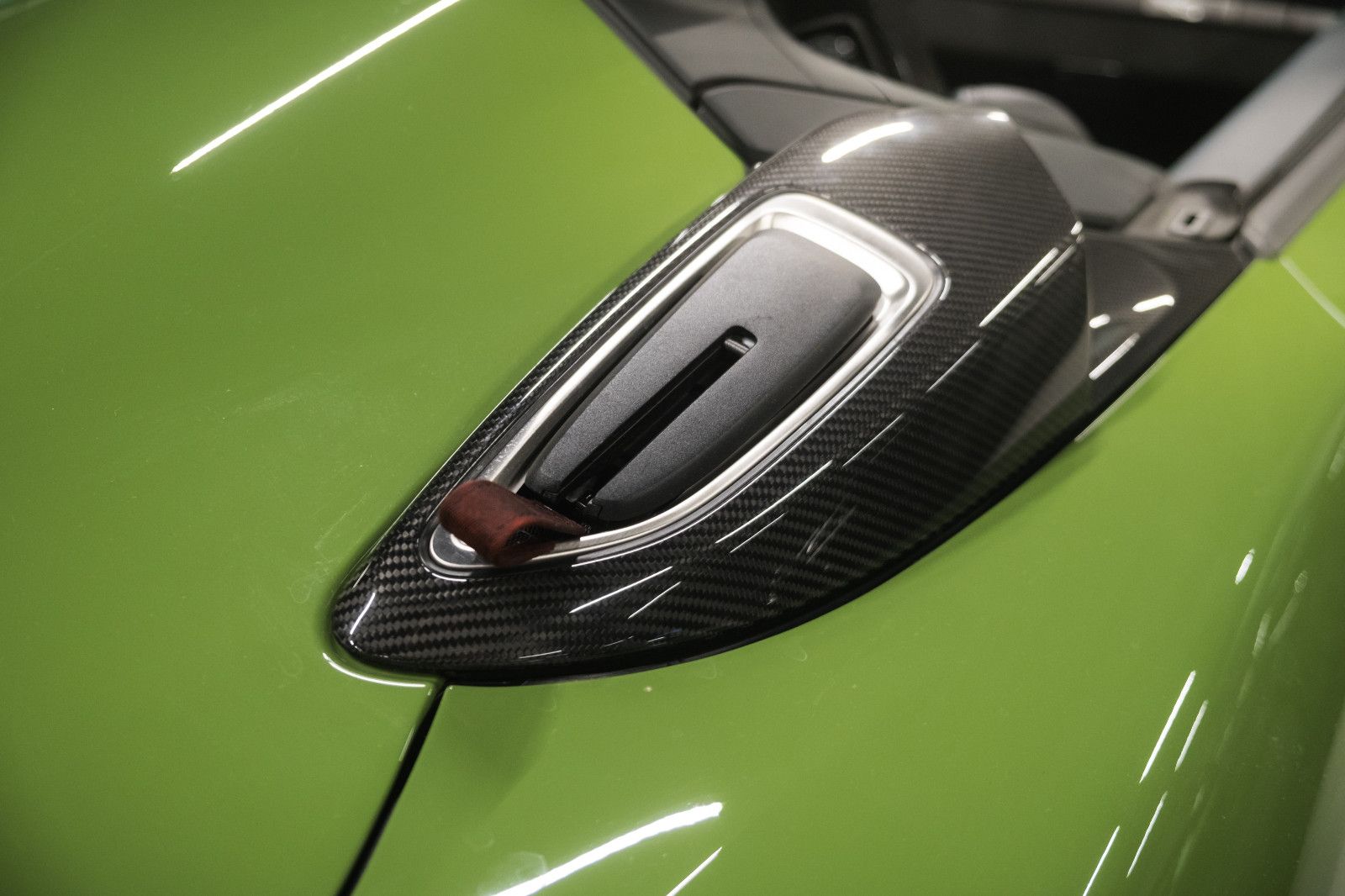 Fahrzeugabbildung Porsche 718 Spyder RS - PTS - Lift - LED - PCCB