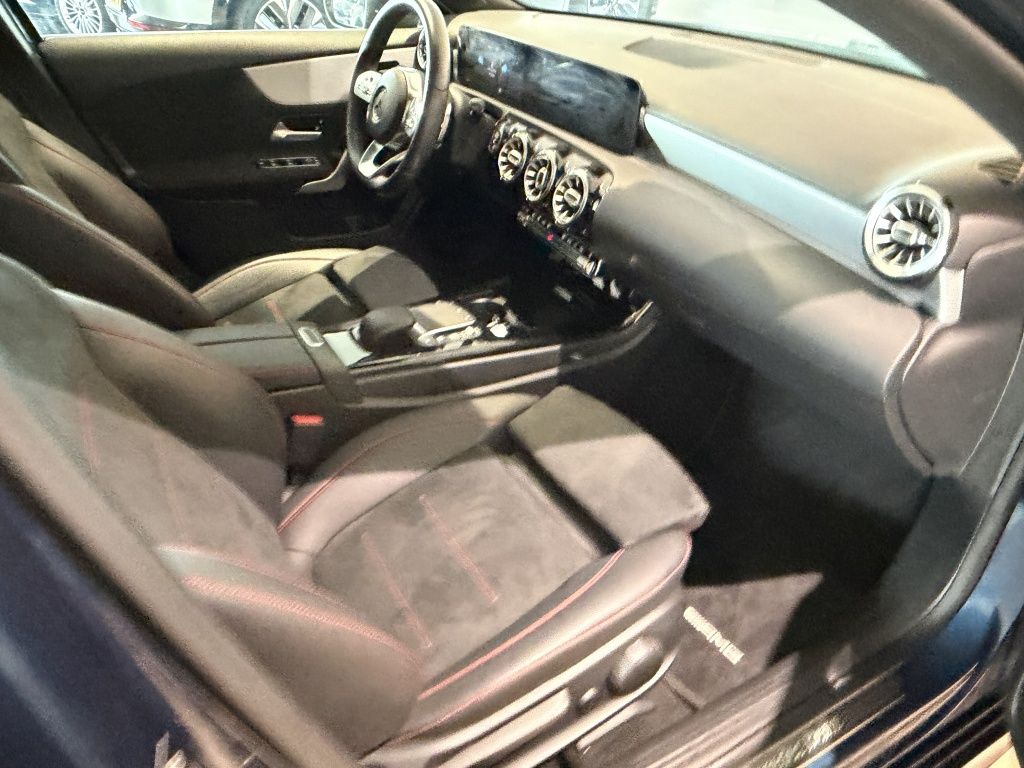 Mercedes-Benz A-klasse 180 Business Solution AMG imagem 3