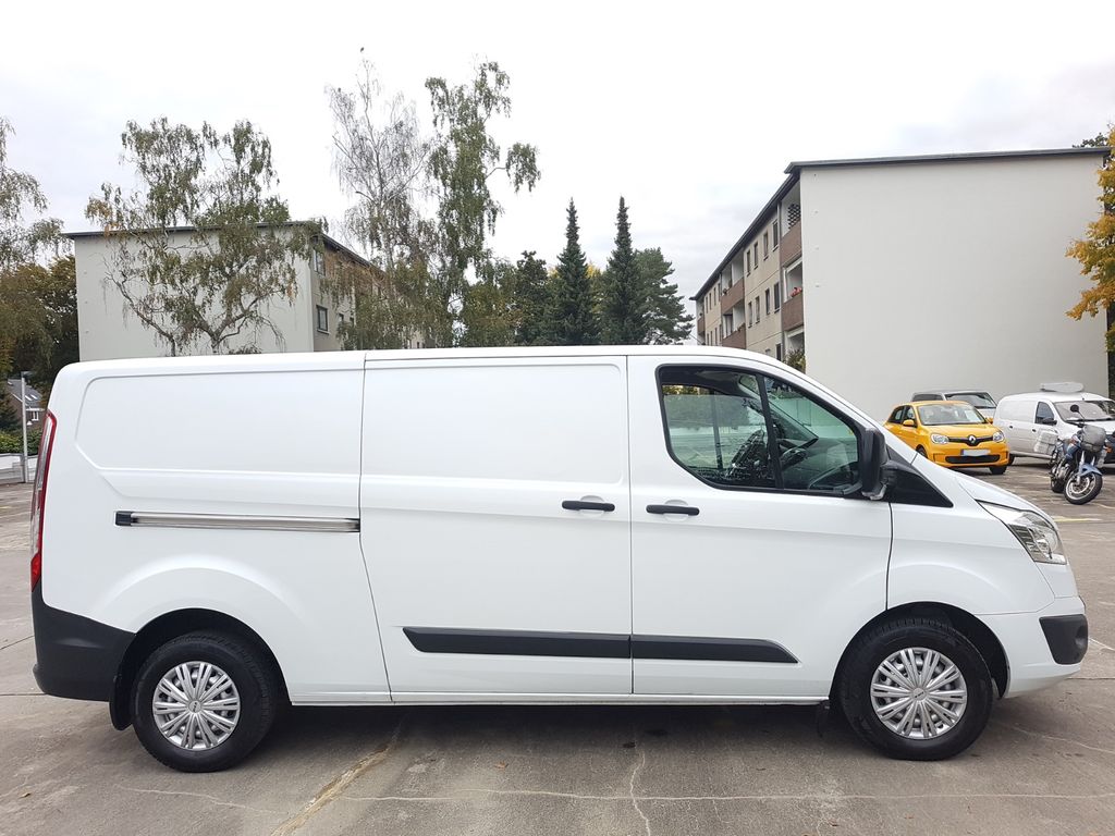 Image of Ford Transit Custom