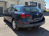 Opel Astra J Sports Tourer*BI-Xenon*AHK*1.Hand - Opel Astra aus 2011: Kombi