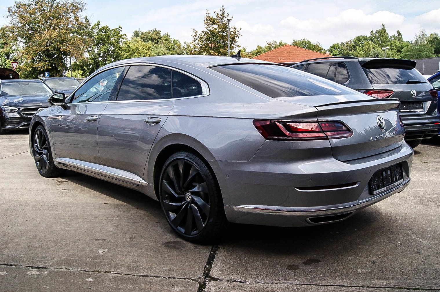 Fahrzeugabbildung Volkswagen Arteon R-Line 4Motion HEADUP PANORAMA STANDHEIZG