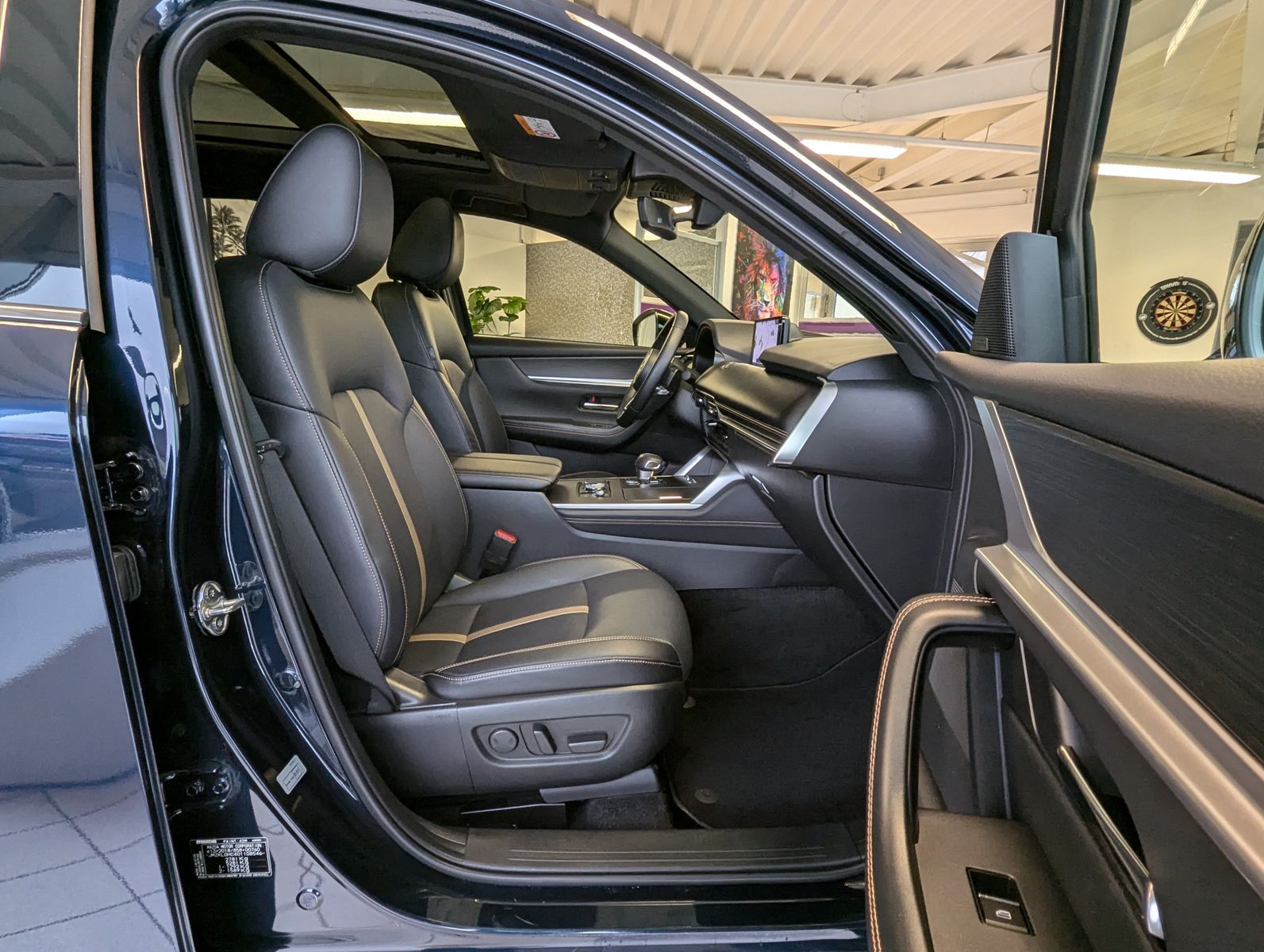 MAZDA CX-80 3.3L E-SKYACTIV D 254 HOMURA+ 7-Sitze Pano - Image 15