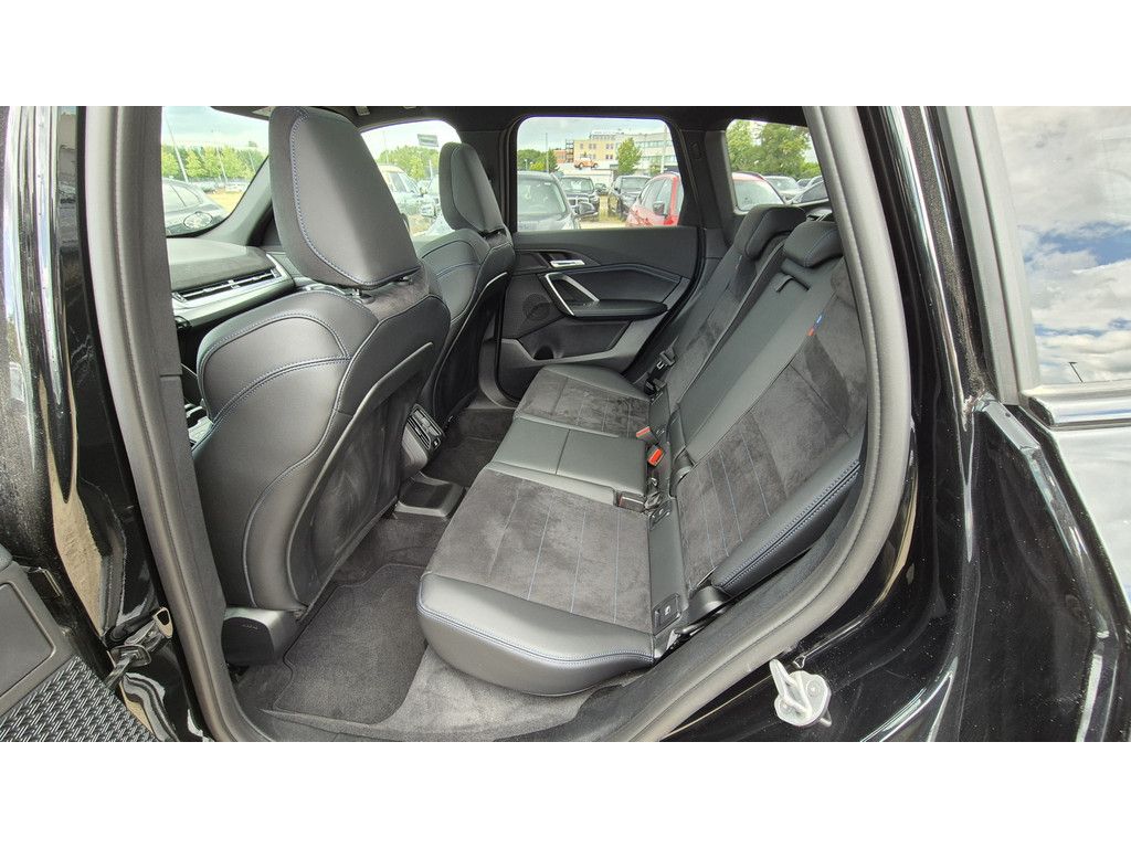 BMW X1 sDrive 18i M-Sport KAM NAVI LED SHZG foto 13