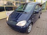 Mercedes-Benz Vaneo 1.6 Trend Behindertenfahrzeug Rollstuhl - Mercedes-Benz Vaneo: mit Klimaanlage