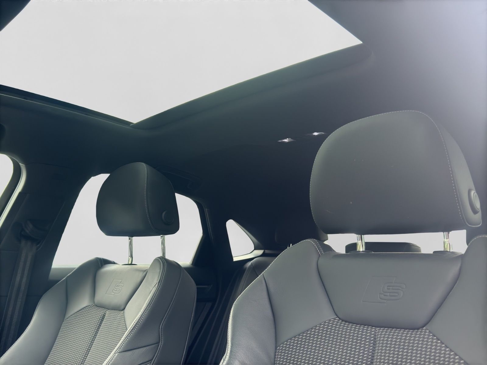 Audi Q3 Sportback 45 TFSIe S LINE PANO LED LM20 SONOS foto 18