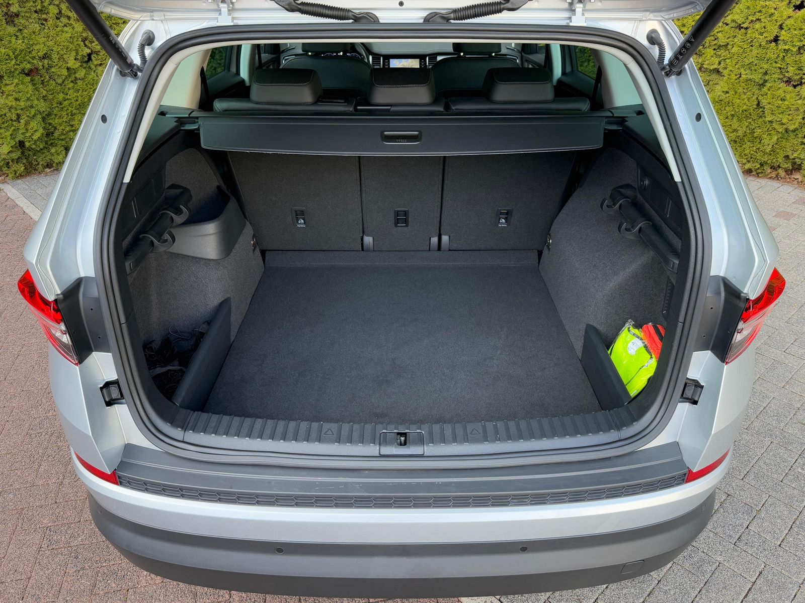 Fahrzeugabbildung SKODA Kodiaq 2.0 TSI DSG 4x4 Style MATRIX+KAM+ACC+VIRT