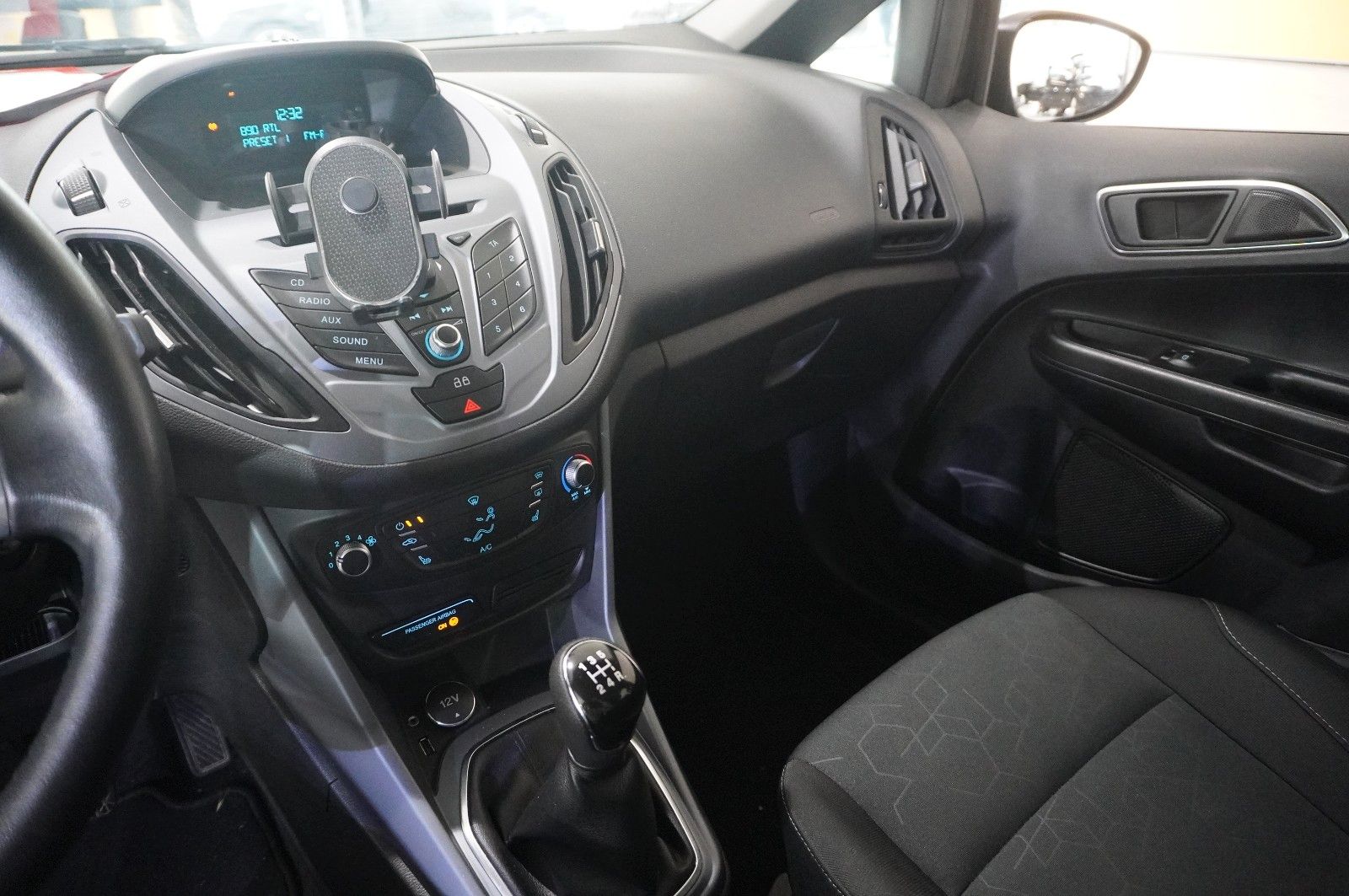 Fahrzeugabbildung Ford B-Max 1.0 TREND KLIMA/SHZ/PDC/NEBEL/WINTER/USB