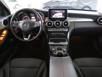 Mercedes-Benz C 250 AVANTGARDE 9G LED NAVI COMAND PANORAMA