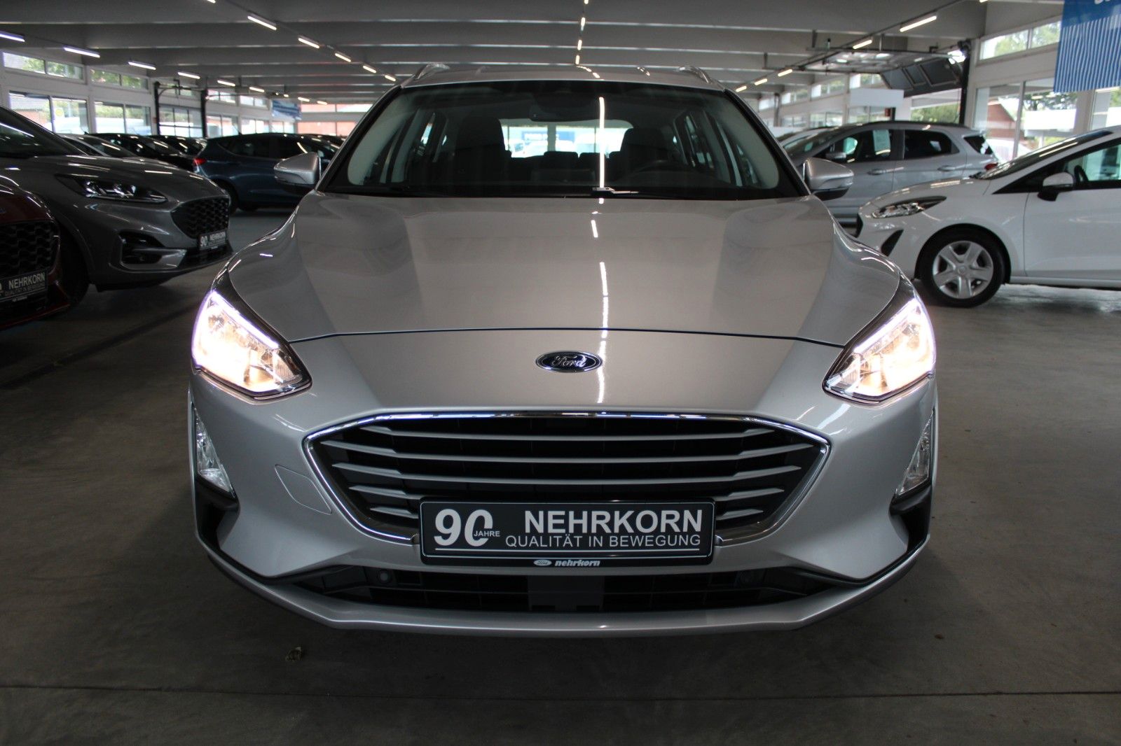 Fahrzeugabbildung Ford Focus Cool & Connect Automatik + AHK ACC WinterP