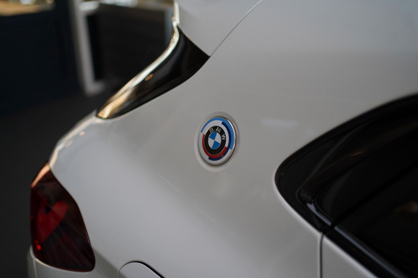 Fahrzeugabbildung BMW X2 M35i M Sport +Glasdach+HeadUp+Parkassist+Navi