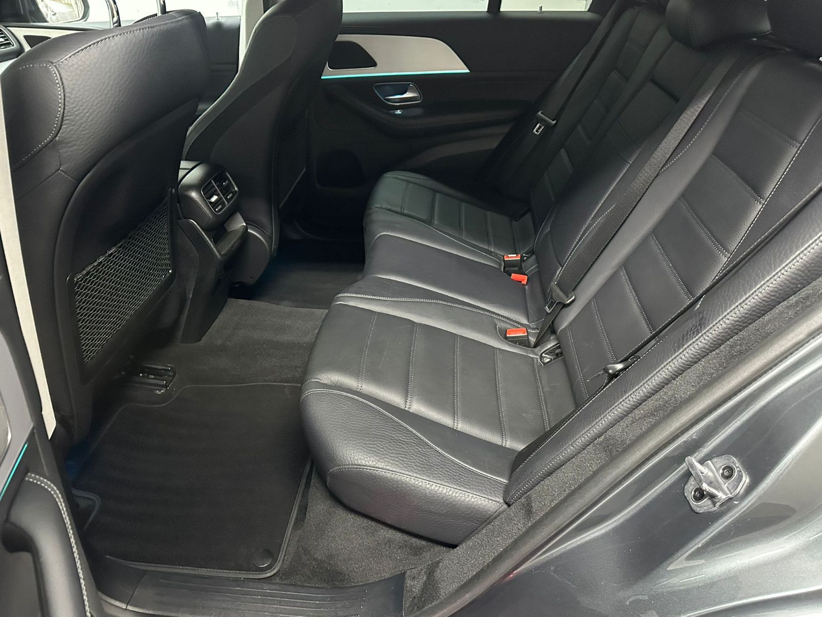 Fahrzeugabbildung Mercedes-Benz GLE 350e 4MATIC *LUXURY*AHK*KEYLESS*SITZKLIMA*