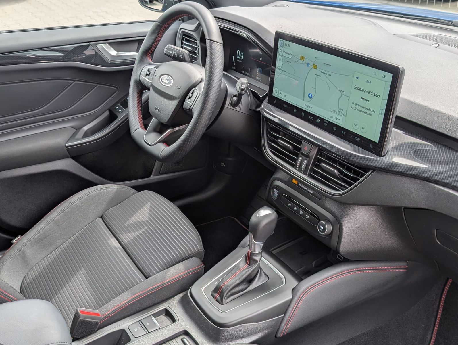 Fahrzeugabbildung Ford Focus 1.0 ST-Line X MATRIX*B&amp;O*ACC*KAM*APP*LHZ