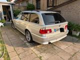 BMW 520i A Touring - - BMW 520 aus 2001: Kombi