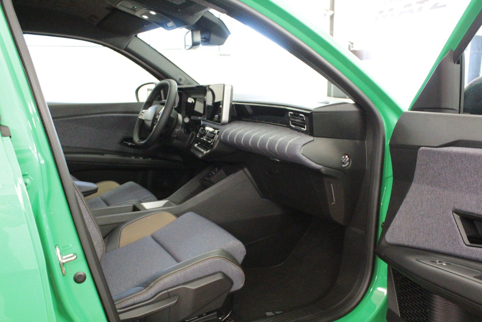 Fahrzeugabbildung Renault R 5 150 Comfort Range *Winter-Komfort-Paket*