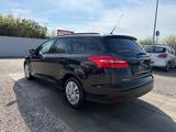 Ford Focus Turnier Trend Sportsitze Sport Lenkrad - Ford Focus: Kombi, Trend