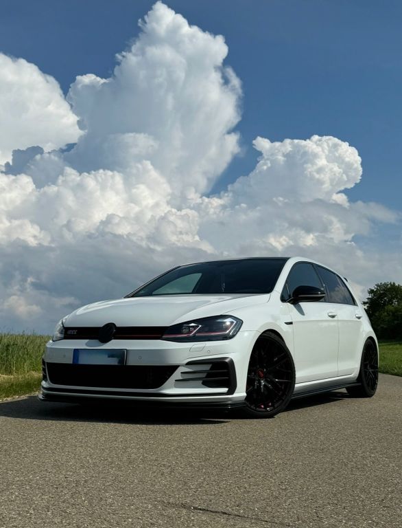 Image of Volkswagen Golf