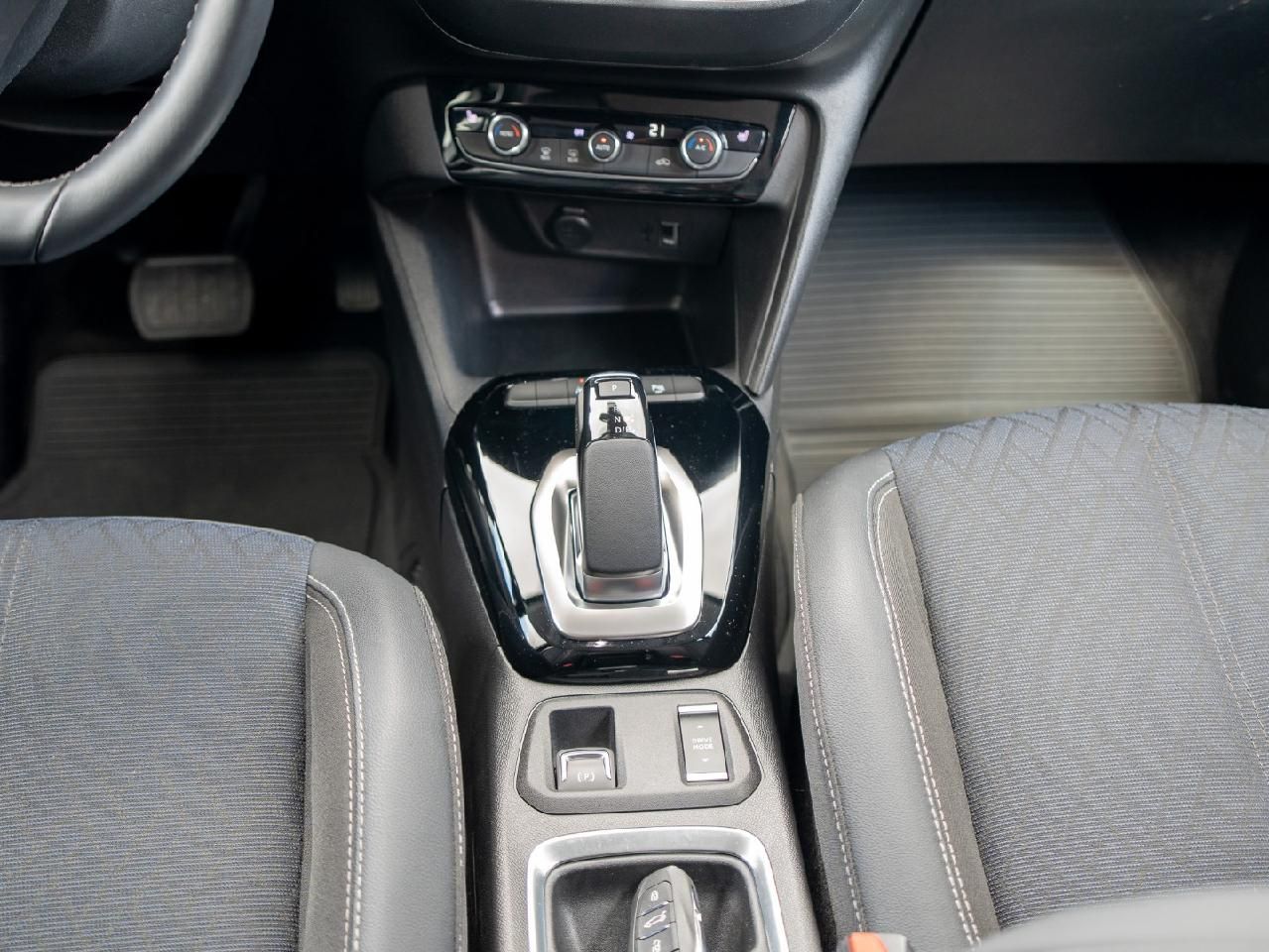 Fahrzeugabbildung Opel Corsa F e Elegance