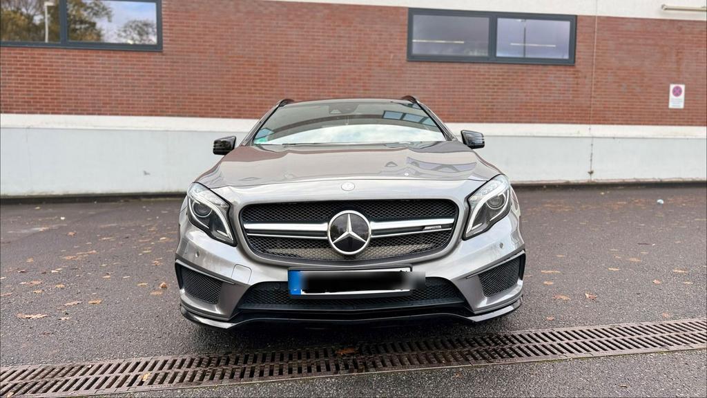 Mercedes-Benz GLA 45 AMG