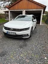 Volkswagen Passat Variant 2.0 TDI SCR DSG BMT 4MOT High... - VW Passat Variant von privat