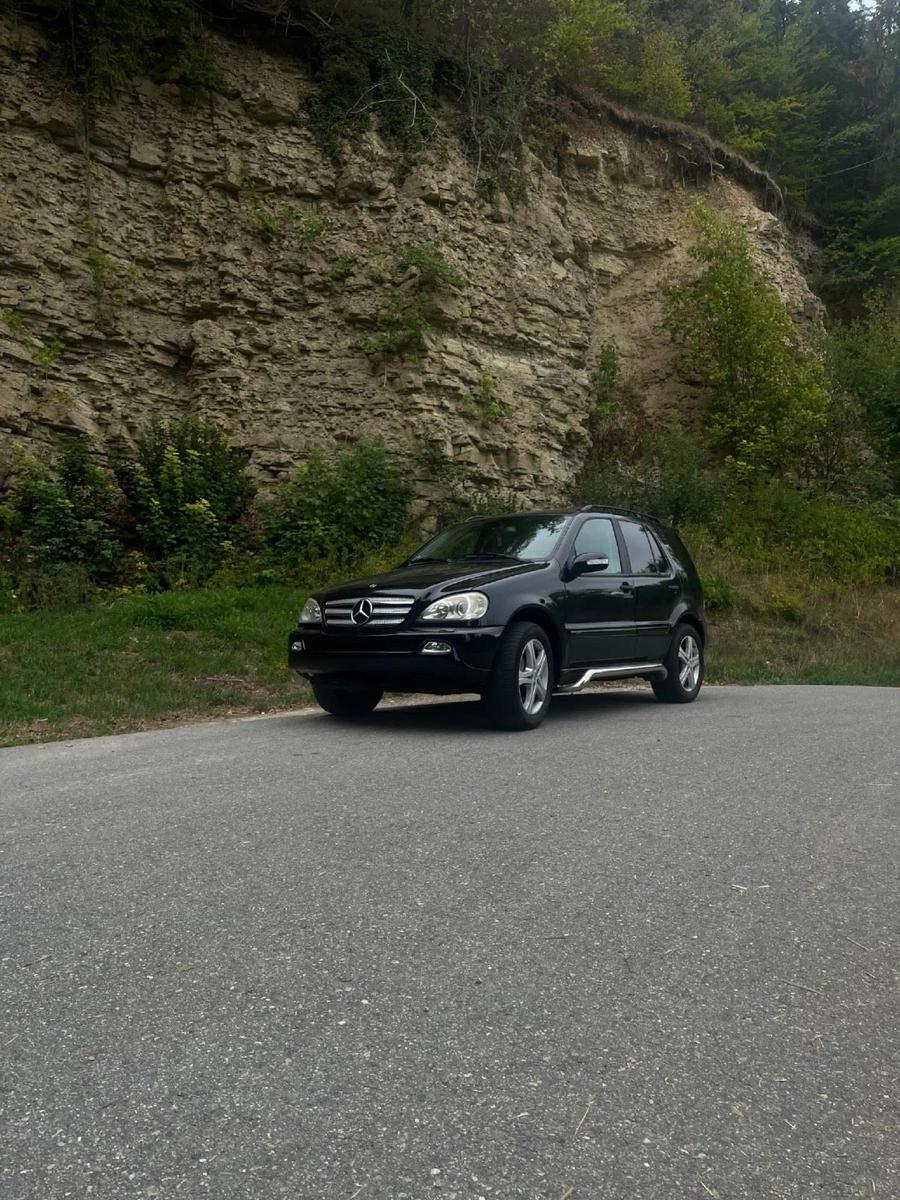 Mercedes-Benz ML270, 2004