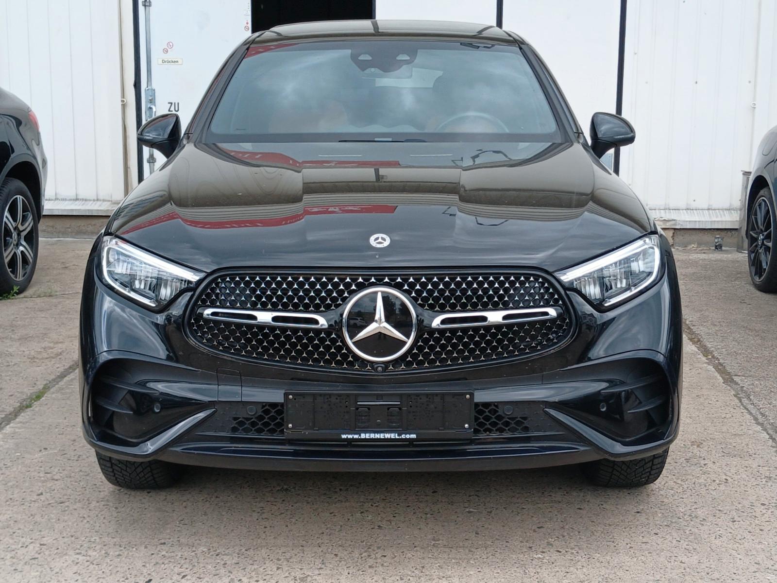Mercedes-Benz GLC300e AMG Coupe 4M_360_KeylessGo_Burmester_