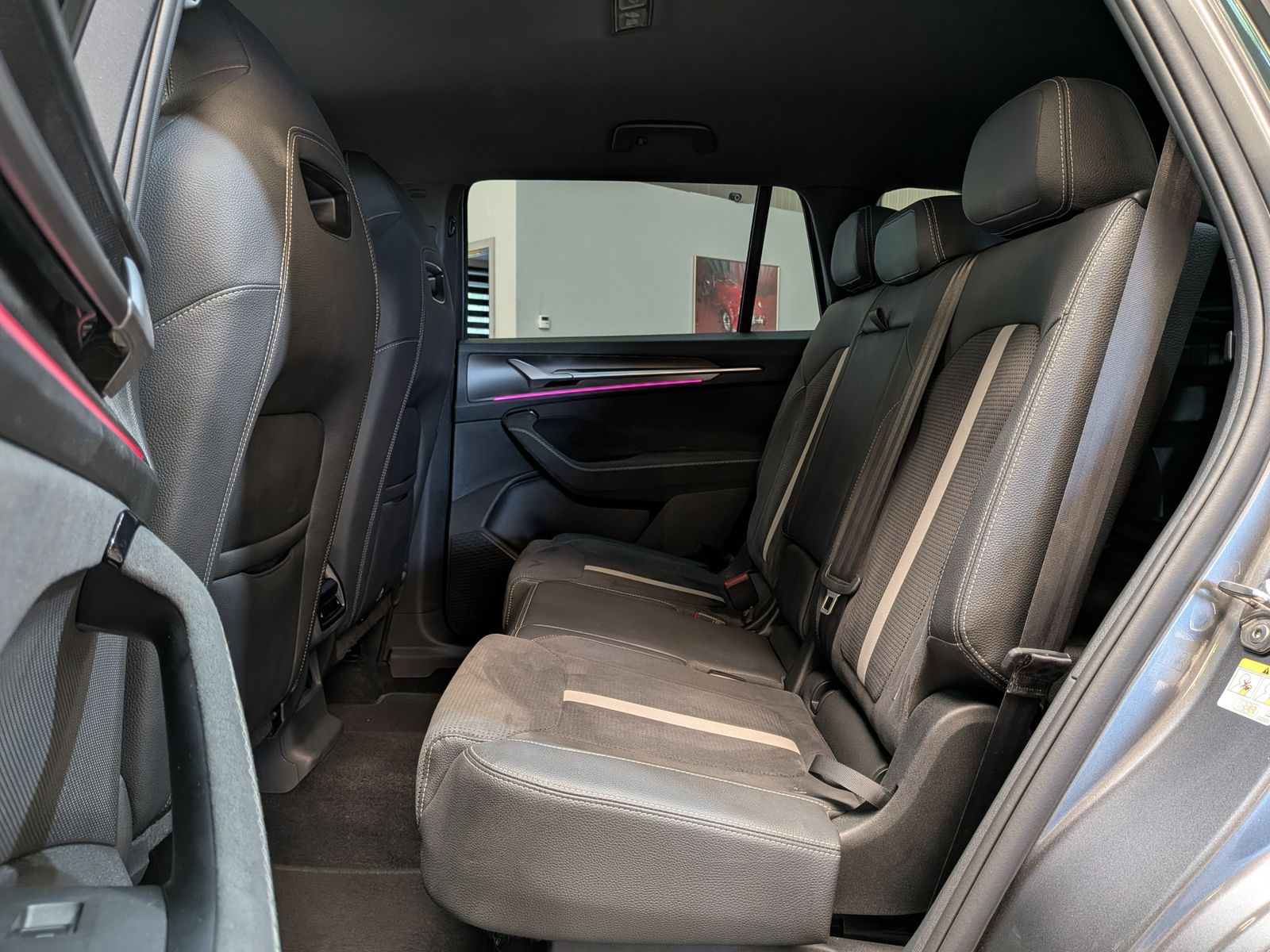 Fahrzeugabbildung SKODA Kodiaq 2.0TDI SPORTLINE*MEMOR*CAM*LED*ACC*7-SITZ